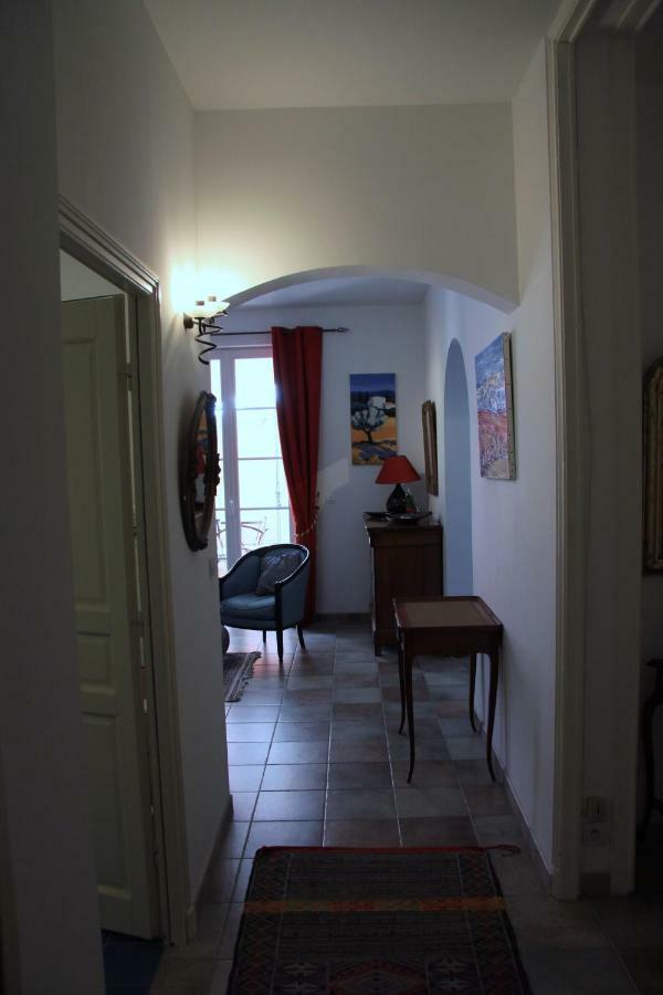 Appartement Avec Patio Et Garage Centre Ville Et Plage Sanary-sur-Mer Exterior foto